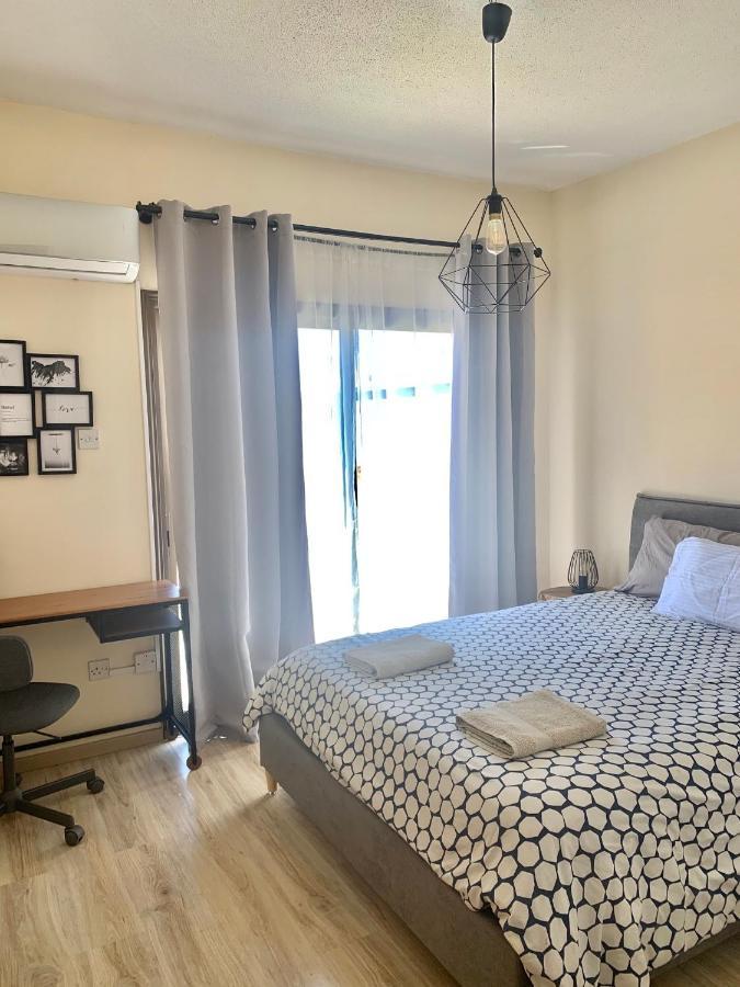 Evitas House Paphos Bagian luar foto